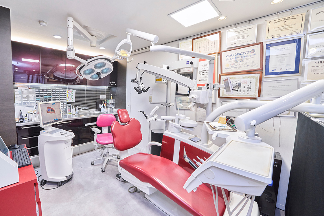 山林歯科医院のインプラント施術室